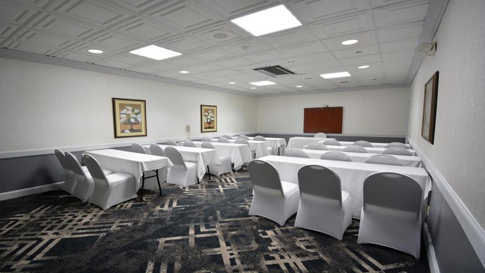 Holiday Inn Hazlet by IHG
